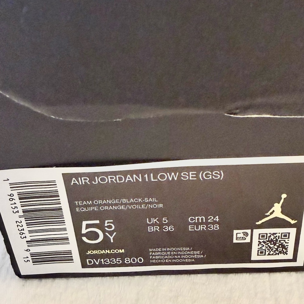 Nike Air Jordan 13 Retro Starfish Orange GS 5.5Y Women’s 7 Sneakers Youth Kids - Picture 12 of 15